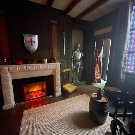 Une Nuit Comme Un Chevalier! Coeur Historique - Hypercentre. Troyes Extérieur photo
